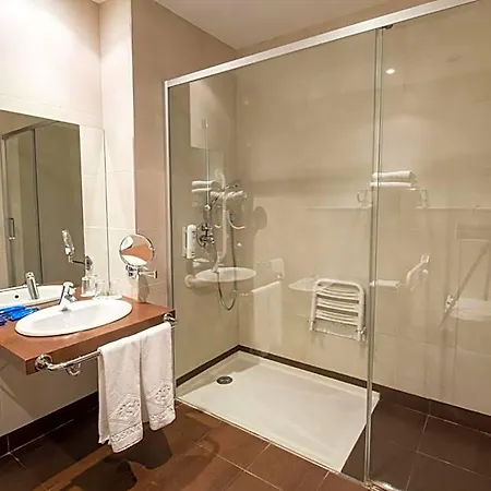 Hotel Arva Abad San Antonio León