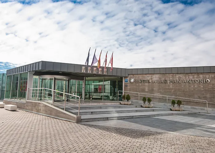 Arva Abad San Antonio 호텔 4*